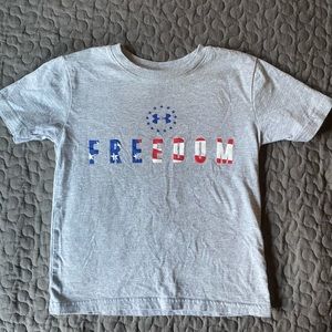 Under Armour Heat Gear t shirt size 5.